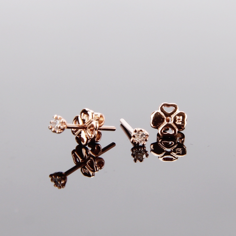 Melee Diamond Earring